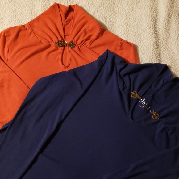 2 v cut turtleneck tops size small - Picture 1 of 8